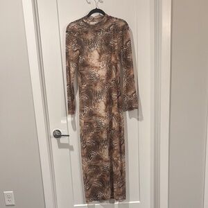 Chic Animal Print Long Sleeve Dress